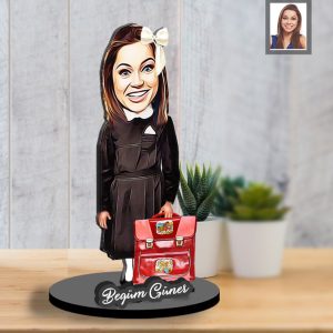 Siyah Önlüklü Öğrenci Biblosu